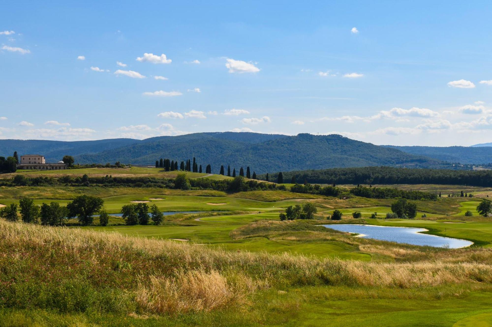 La Bagnaia Golf Resort Экстерьер фото