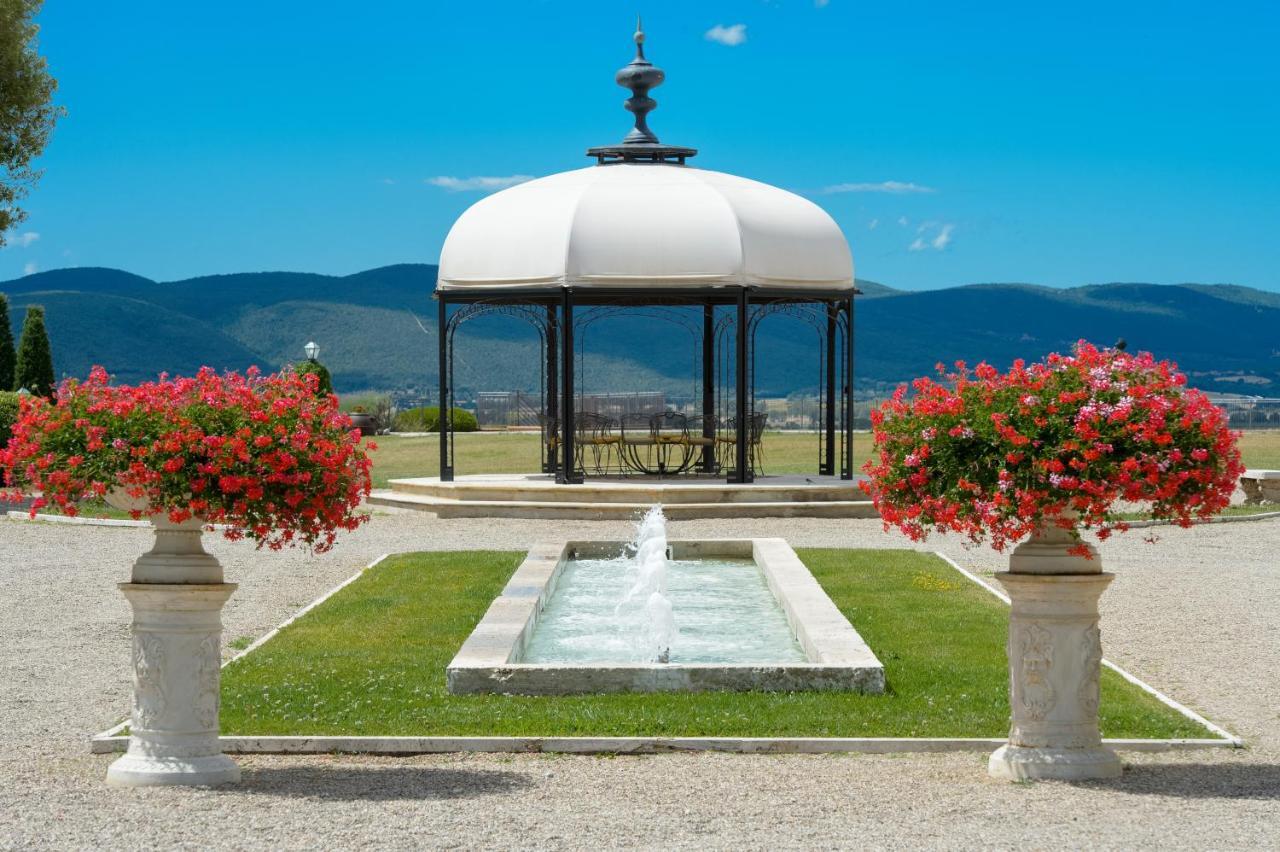 La Bagnaia Golf Resort Экстерьер фото